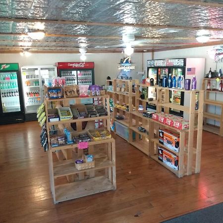 Top Of The Hill Rv Resort & Cabins Waring Extérieur photo