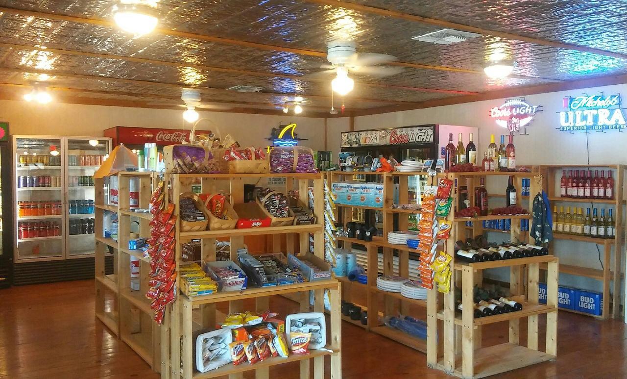 Top Of The Hill Rv Resort & Cabins Waring Extérieur photo